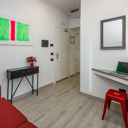 Hotel Crossroad