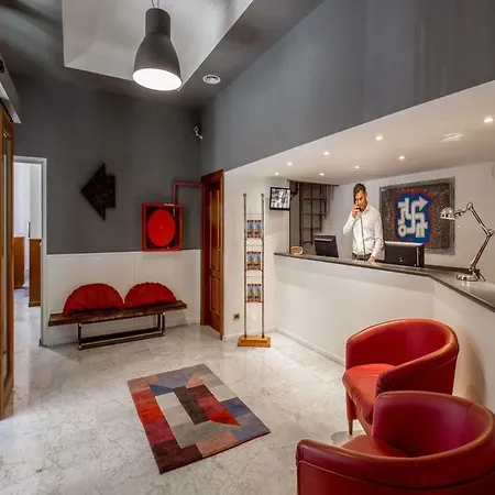 Crossroad Hotel 3*